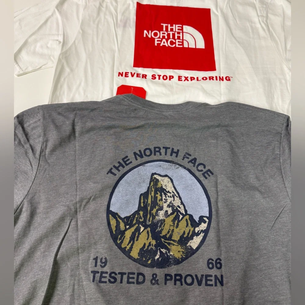 The North Face Standard Fit T-Shirt Bundle of 2 New NWT Graphic Tees - Picture 3 of 12